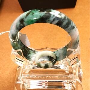 New, natural burmese jadeite Bangle and ring set size 59 mm, ring size 7.